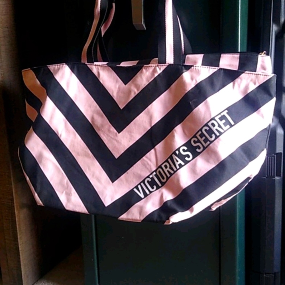 Victoria Secret duffle bag